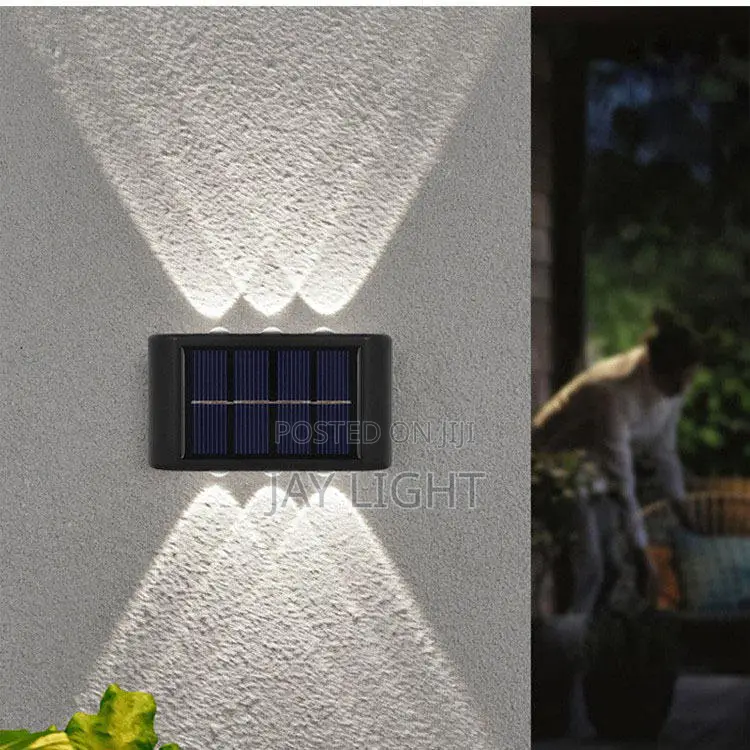 Outdoor Fence Lights Long Lasting LED Solar Decoration Lamp