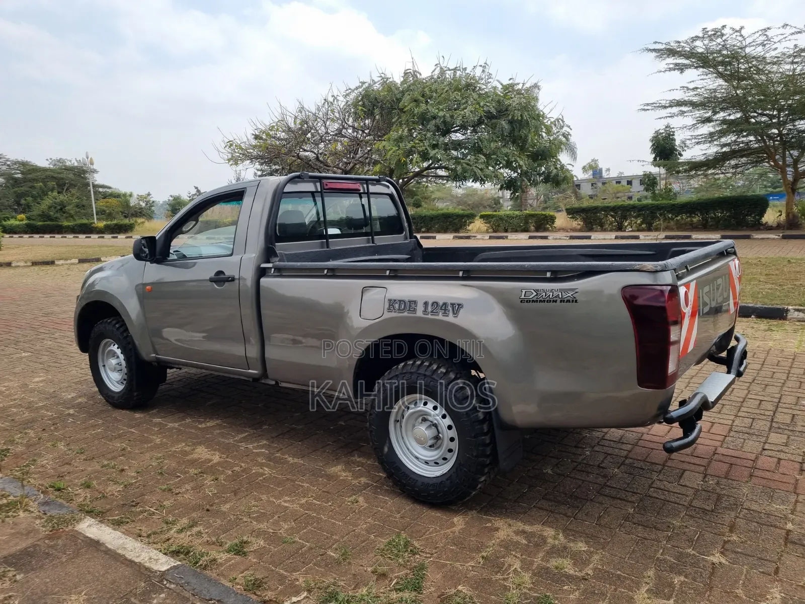 Isuzu D-MAX 2021 Gold