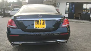Mercedes-Benz E200 2018 Black