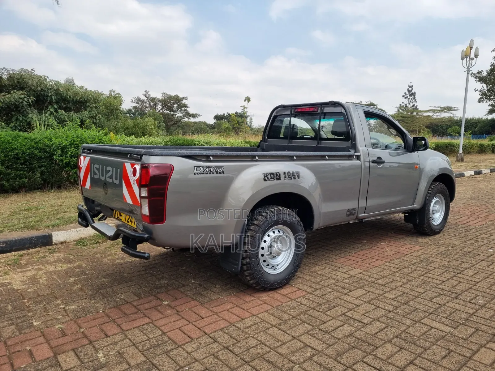 Isuzu D-MAX 2021 Gold