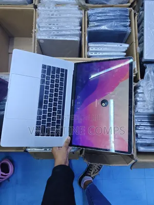 Laptop Apple MacBook Pro 2019 16GB Intel Core i7 SSD 512GB
