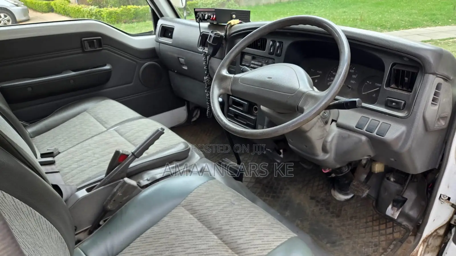 Nissan Caravan (Urvan) 2000 White