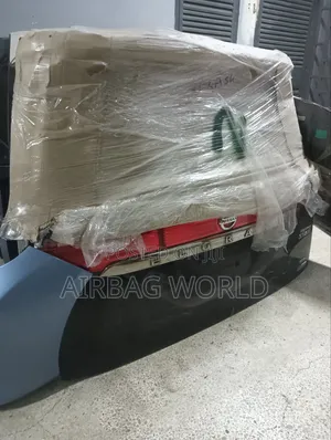 Nissan Elegrand Boot