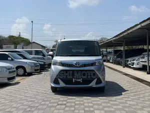 Toyota Tank 2019 Silver