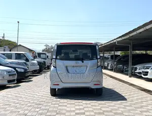 Toyota Tank 2019 Silver