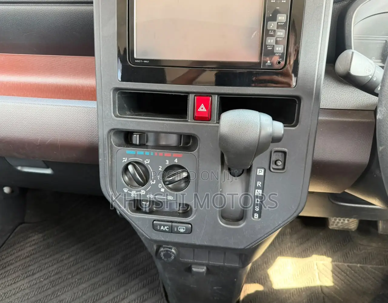 Toyota Tank 2019 Silver