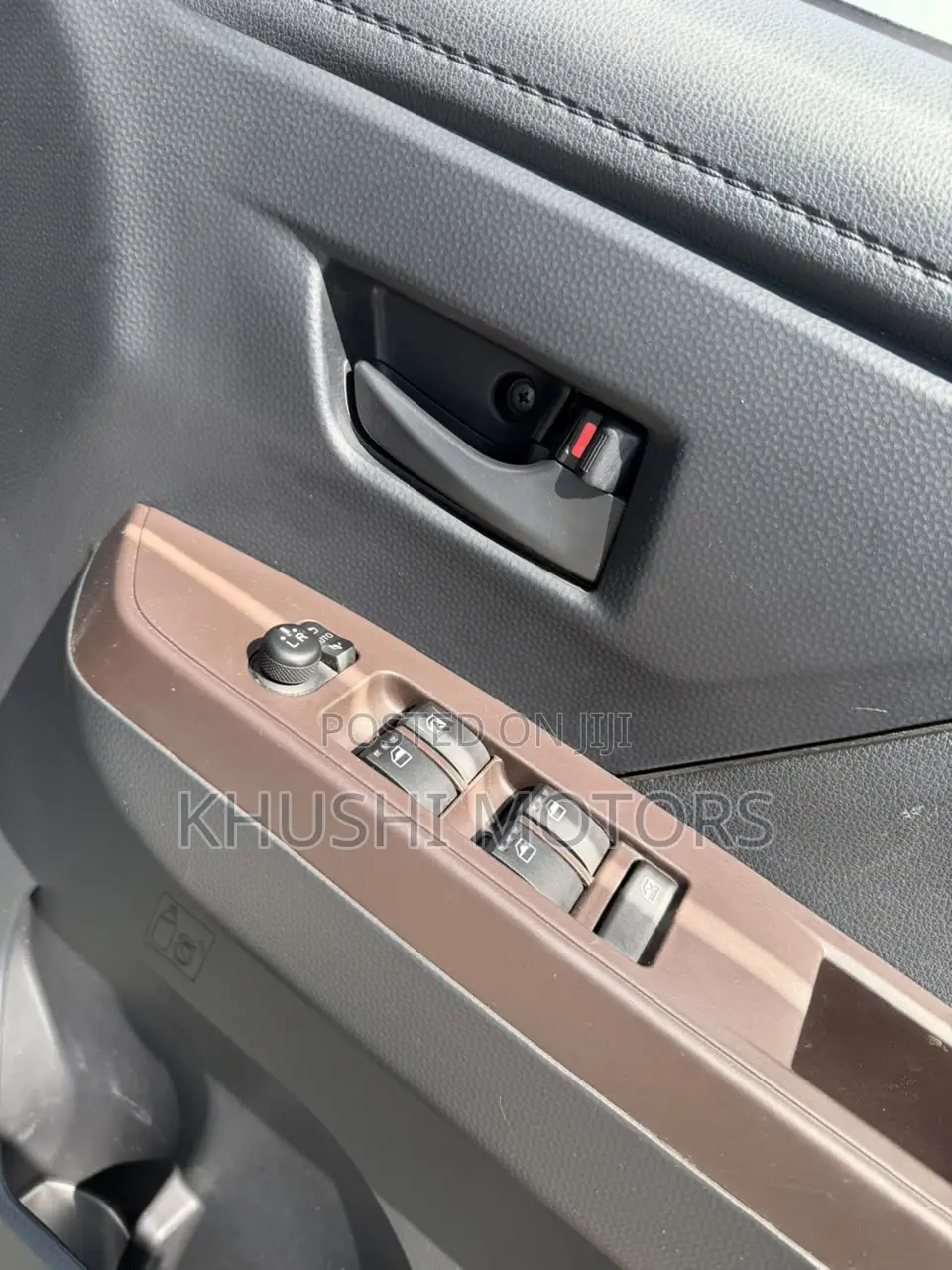 Toyota Tank 2019 Silver