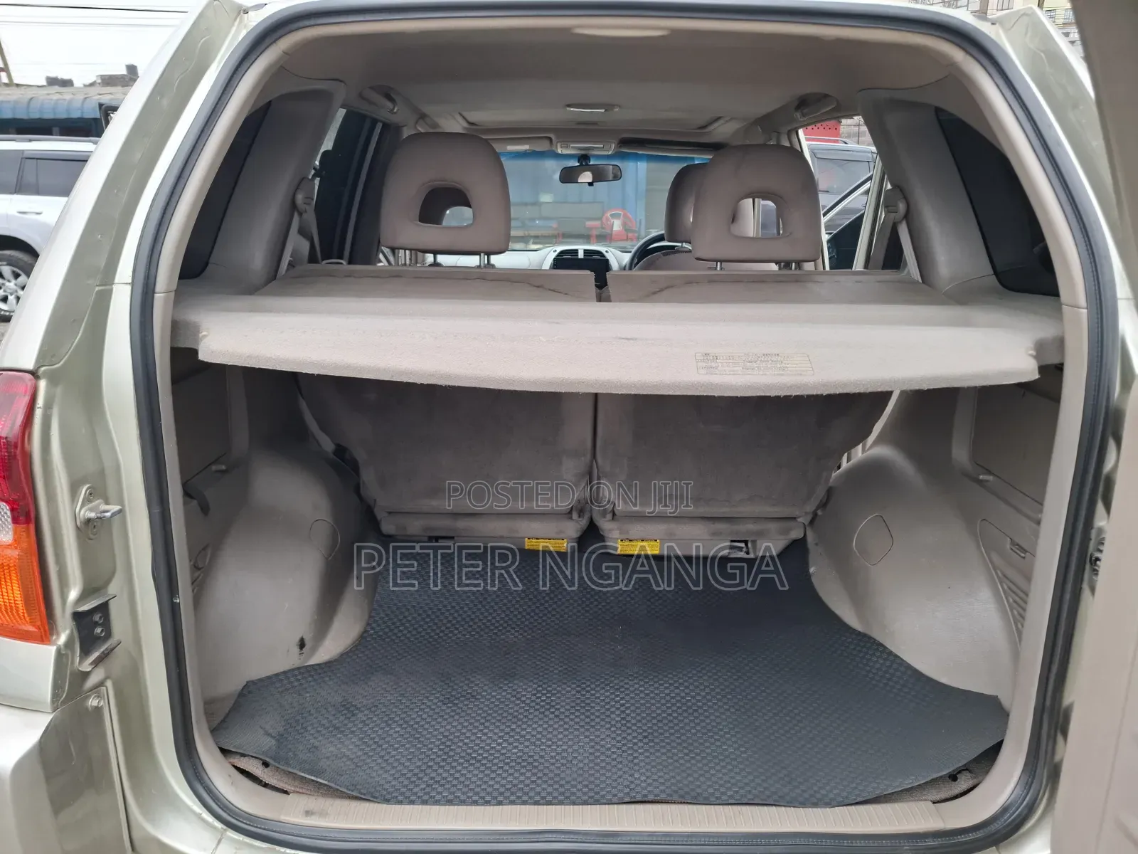 Toyota RAV4 2002 Gold