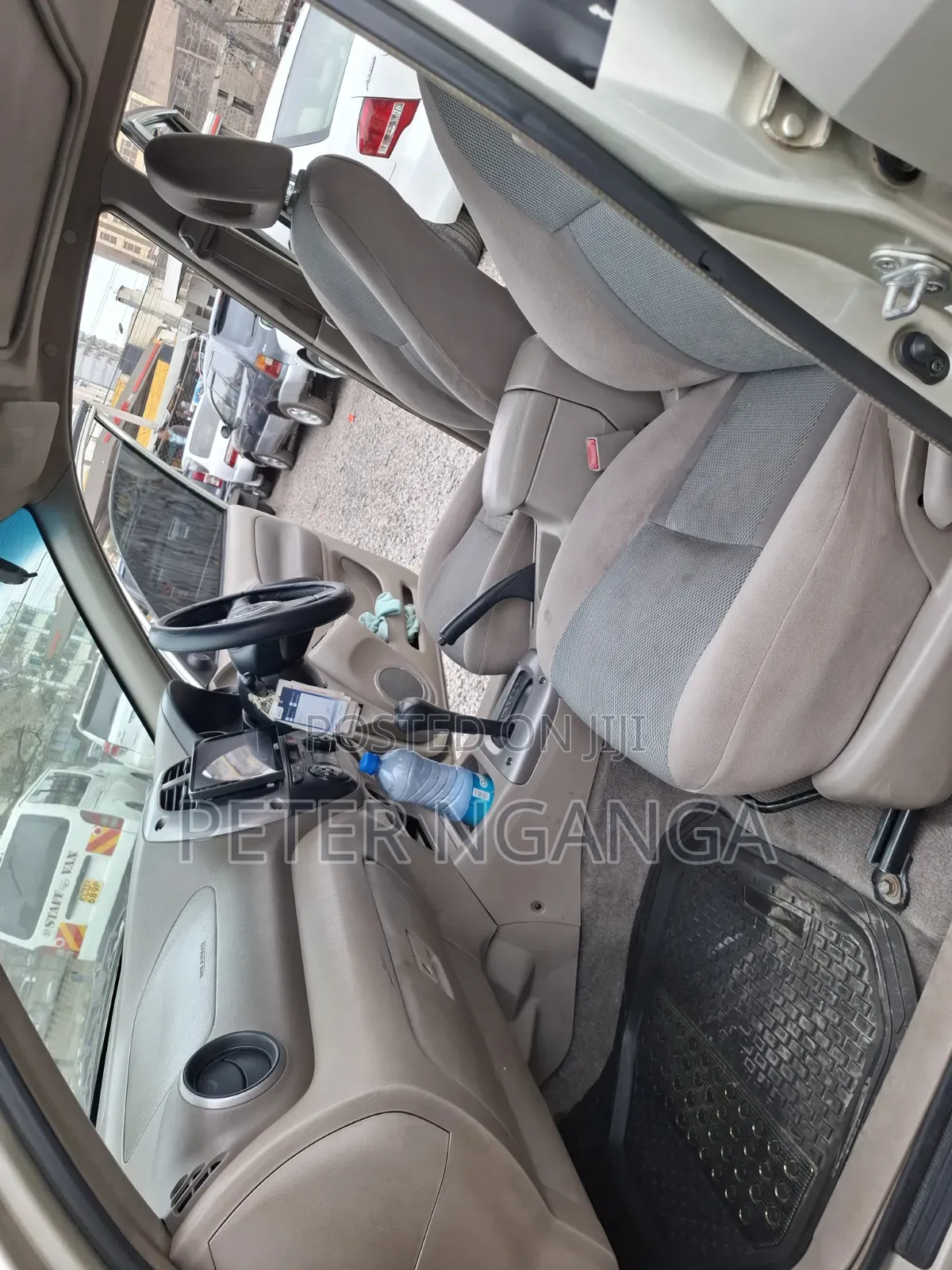 Toyota RAV4 2002 Gold