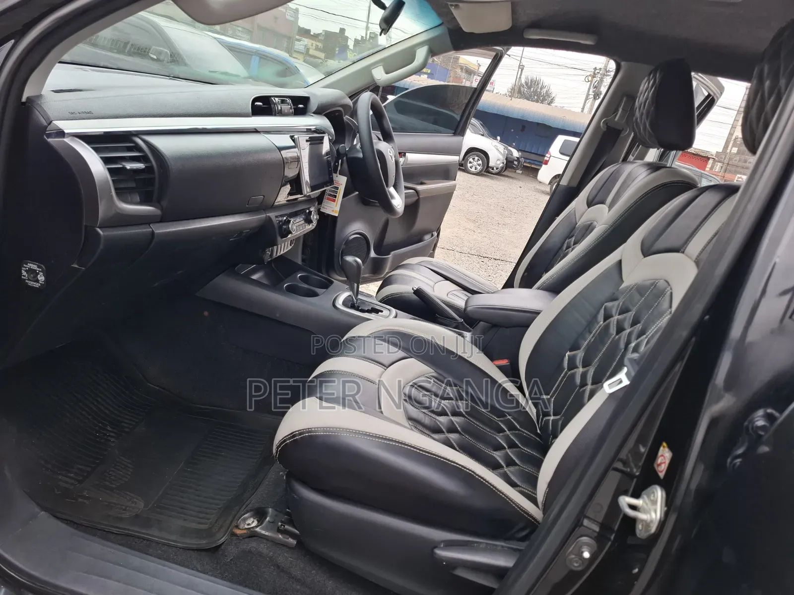 Toyota Hilux 2017 Black
