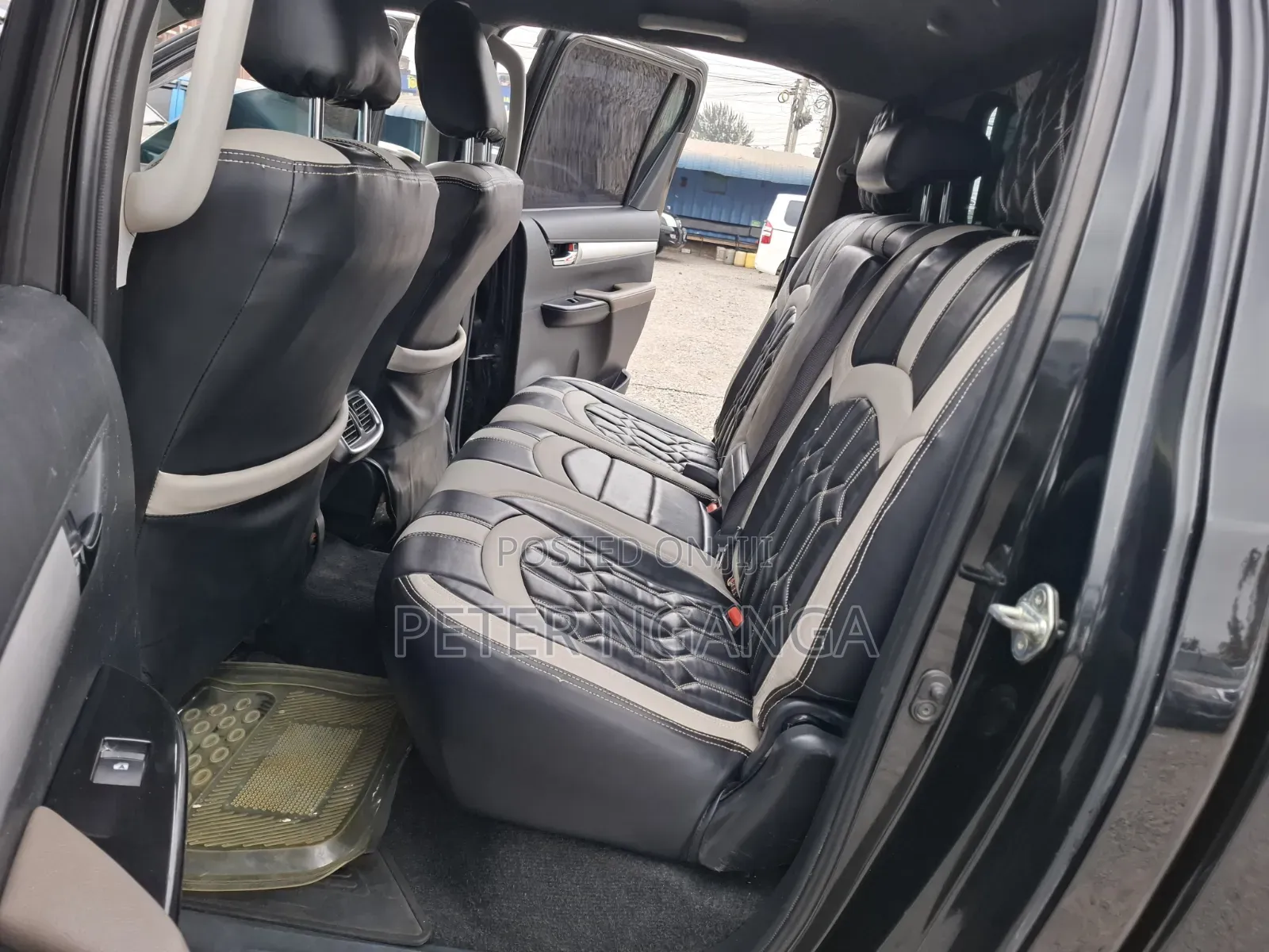 Toyota Hilux 2017 Black