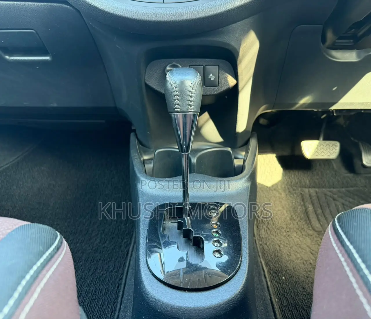 Toyota Vitz 2019 Yellow