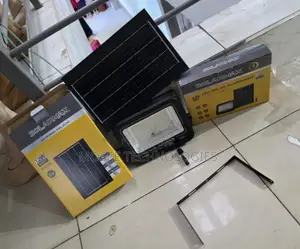 SOLARMAX Energy-Saving LED Solar Floodlight With Solar Panel