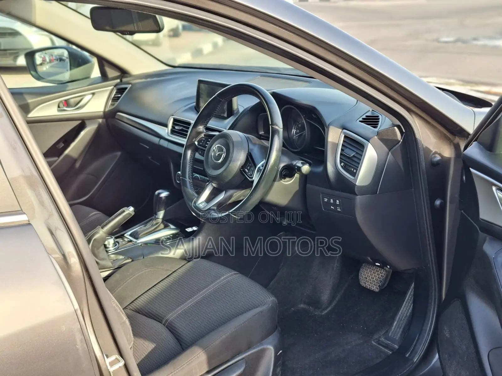 Mazda Axela 2019 Gray