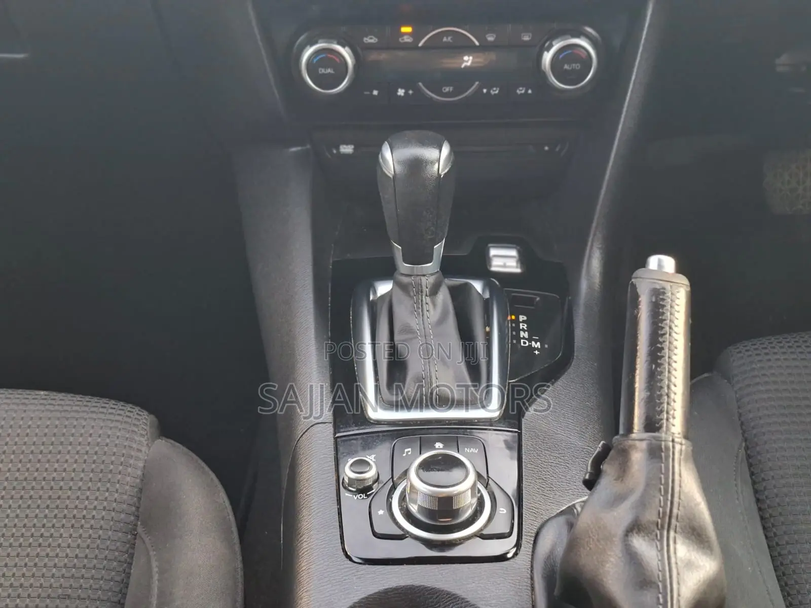Mazda Axela 2019 Gray
