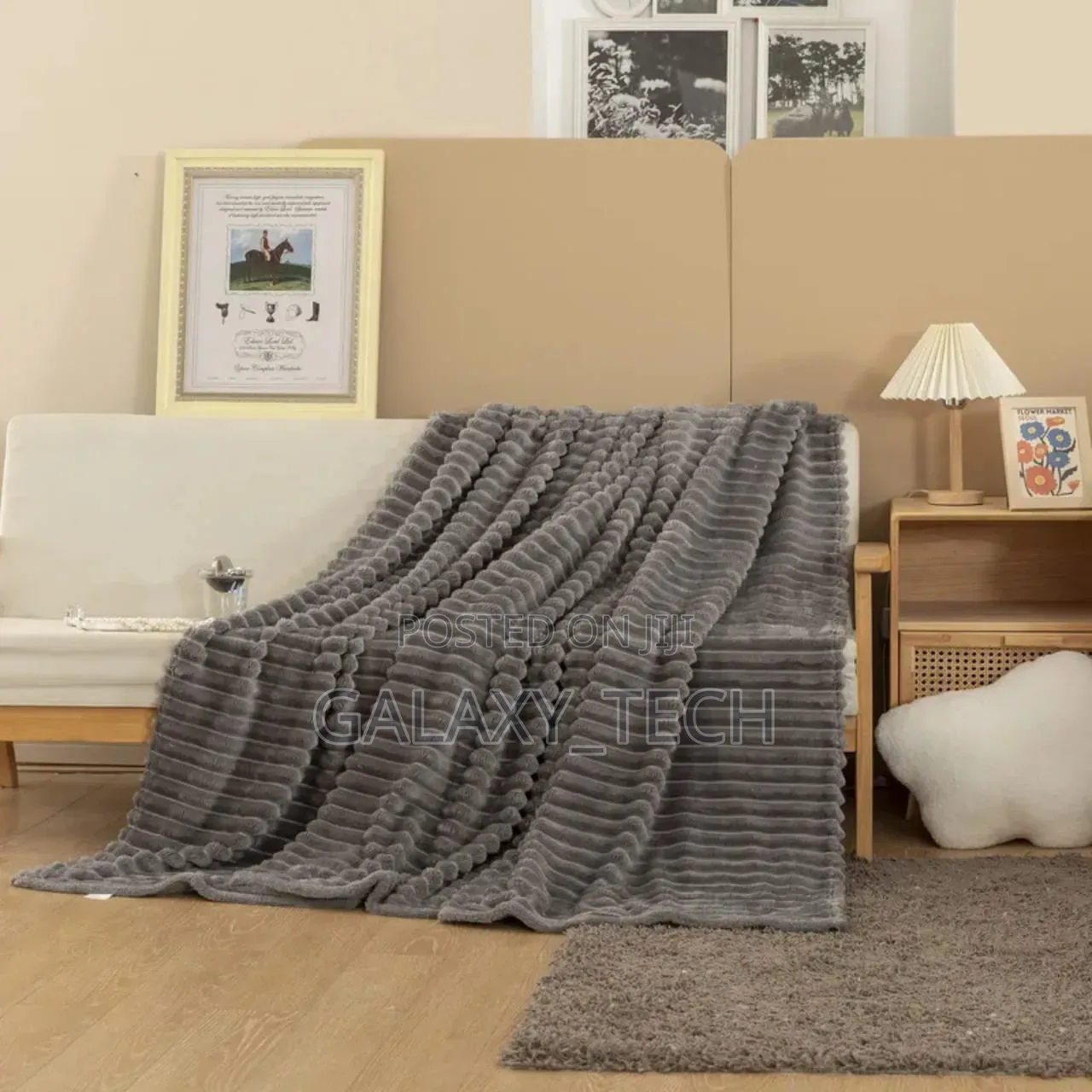 Ultra-Soft Fuzzy Fleece Throw Blanket(size: 200 × 230cm)