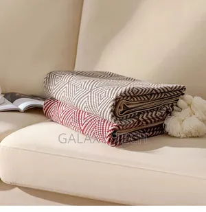 Bohemian Knitted Throw Blankets With Pendant/Tassels(Size: 130*160cm)