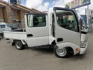 Selling Toyota Dyna Double Cab Petrol