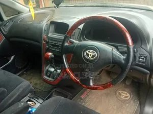 Toyota Harrier 2004 Black