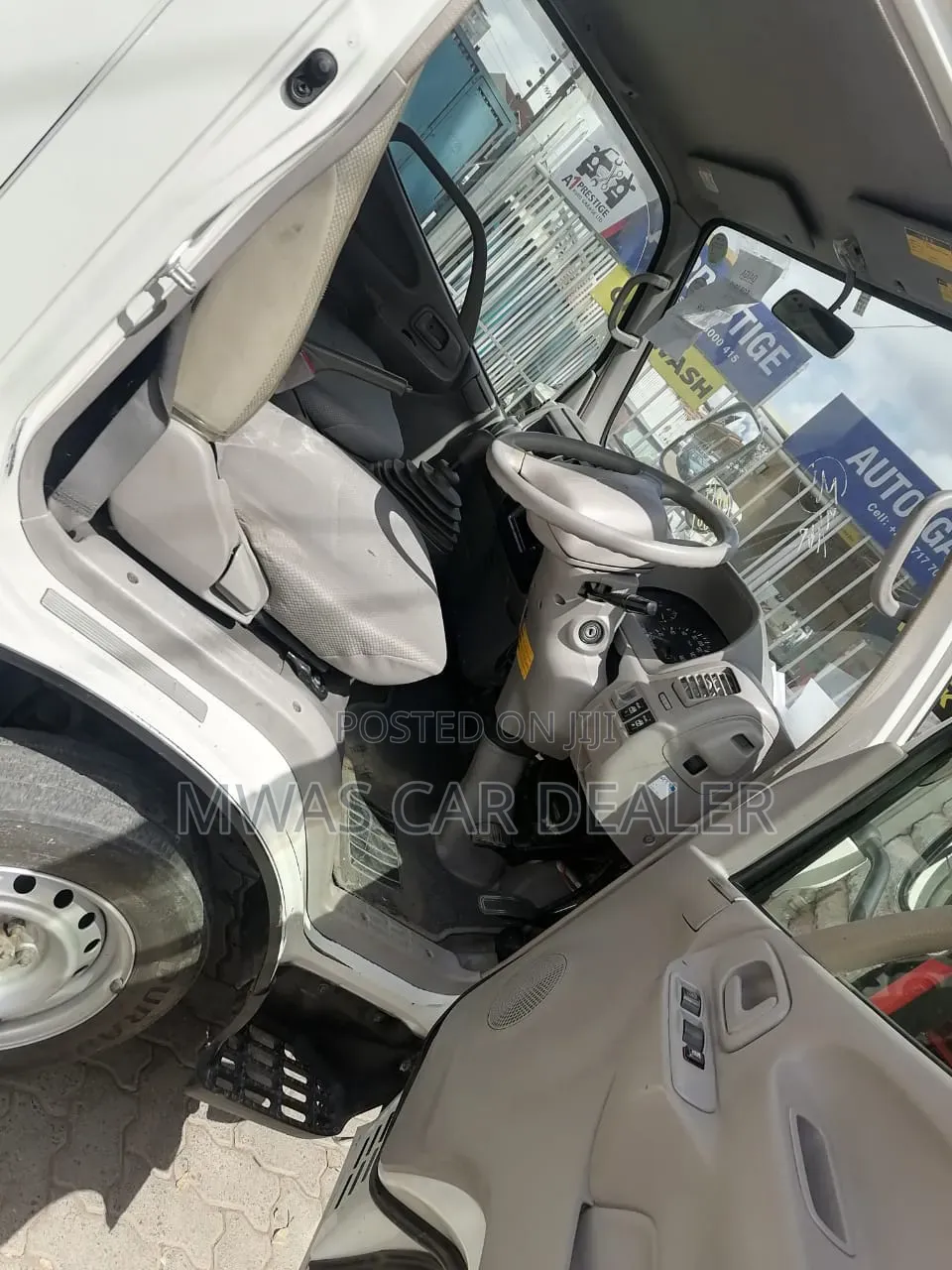 Selling Toyota Dyna Double Cab Petrol