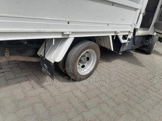 Selling Toyota Dyna - thumbnail 18