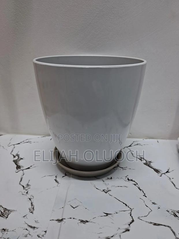 PP Glazed Plastic Planter/Flower Pot - thumbnail 5