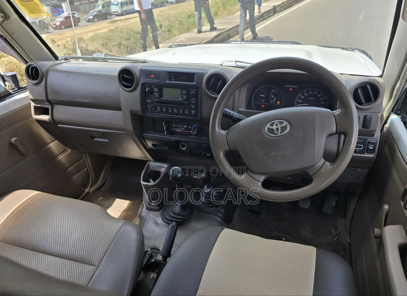 Toyota Land Cruiser 2011 White