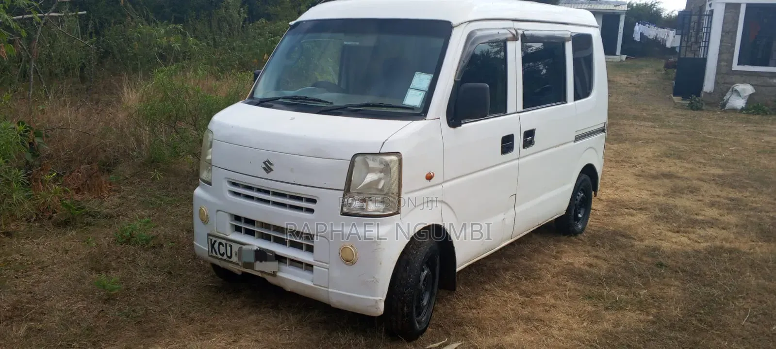 Suzuki Every 2011 White