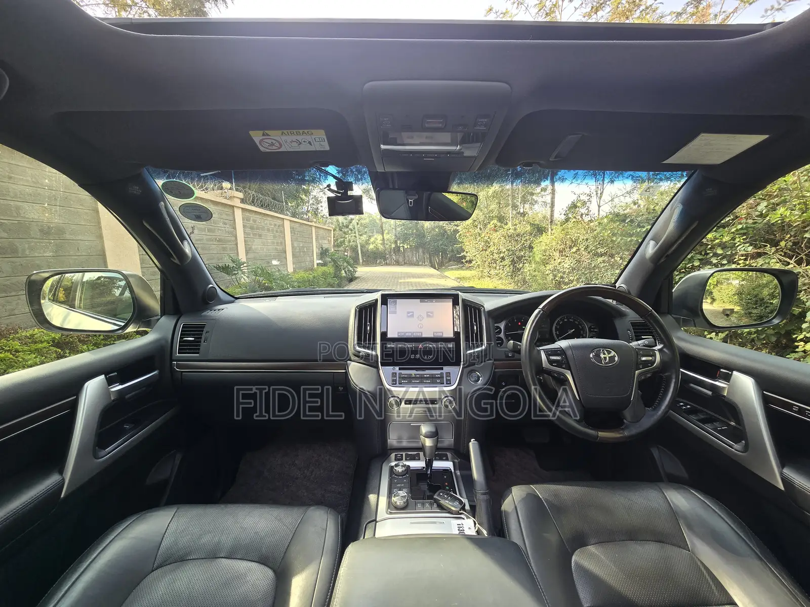 Toyota Land Cruiser 4.6 V8 ZX 2019 White