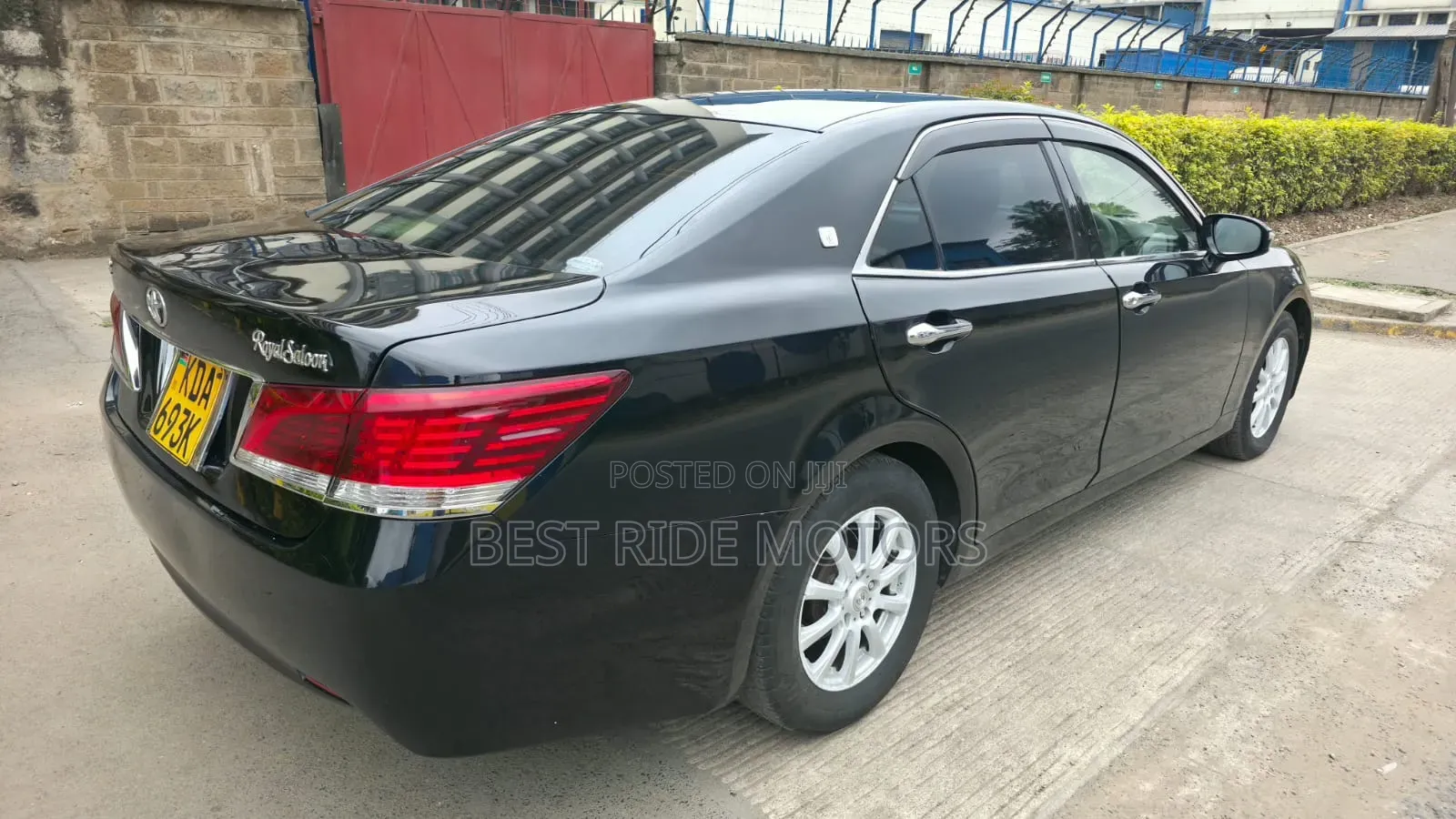 Toyota Crown 2013 Black