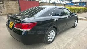 Toyota Crown 2013 Black