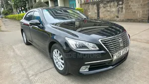 Toyota Crown 2013 Black
