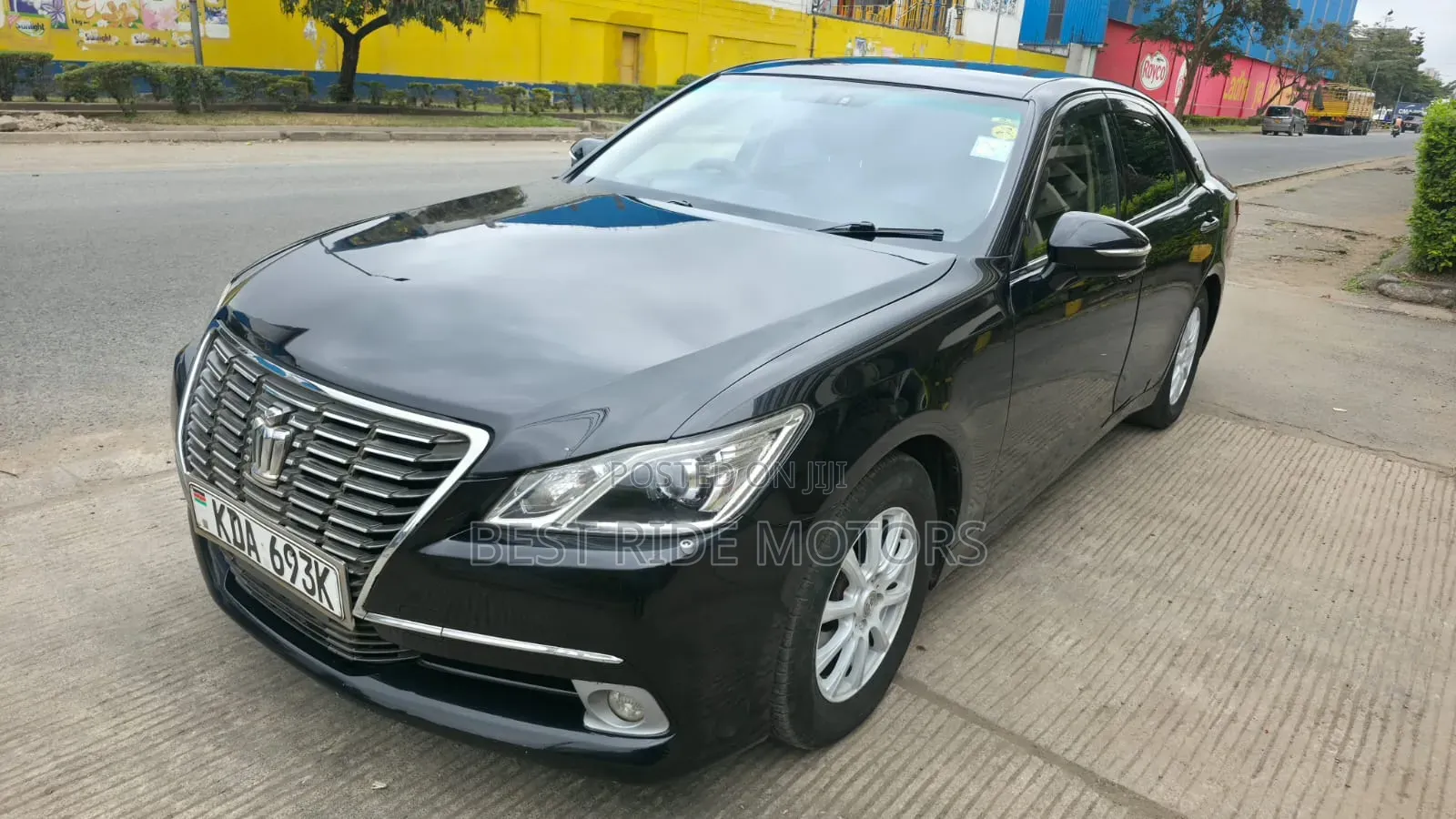 Toyota Crown 2013 Black