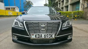 Toyota Crown 2013 Black