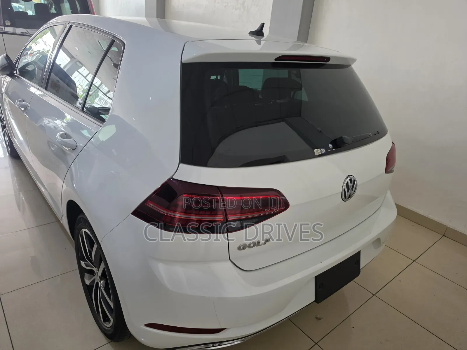 Volkswagen Golf 2019 White