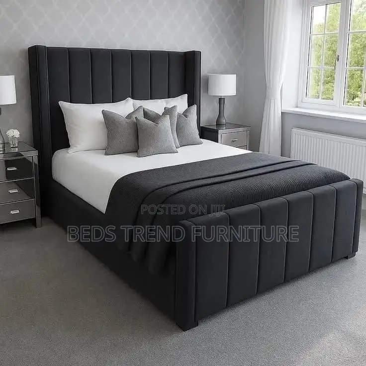 4x6 Chester Bed Black Fabric