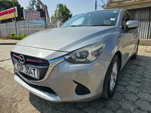 Mazda Demio 2016 Silver