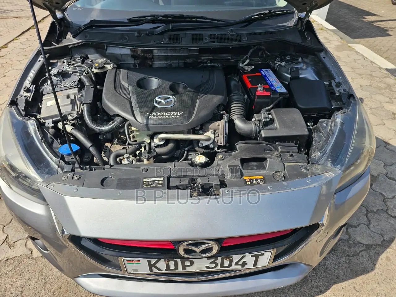 Mazda Demio 2016 Silver