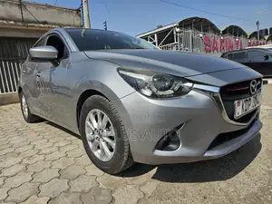 Mazda Demio 2016 Silver
