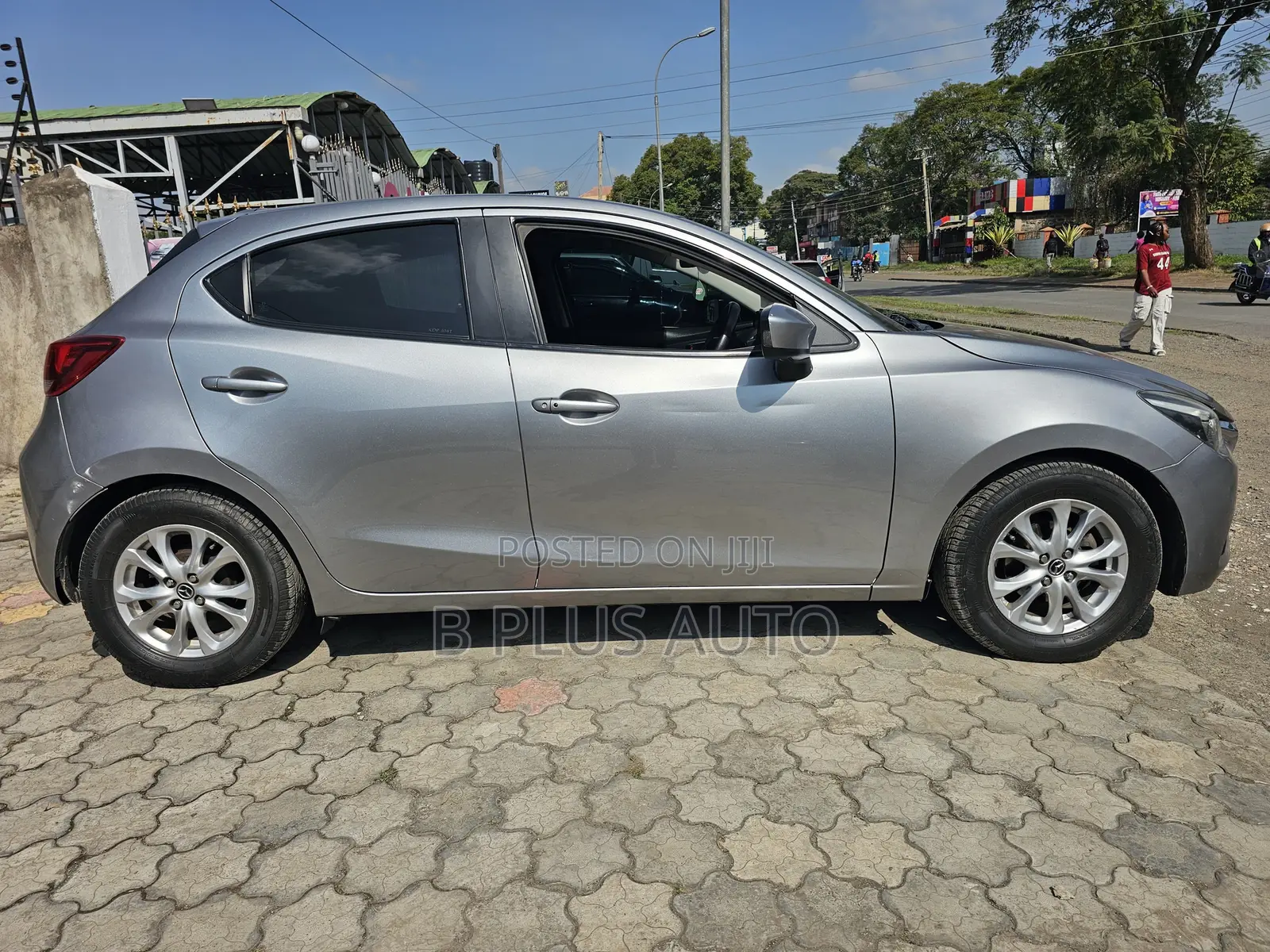 Mazda Demio 2016 Silver