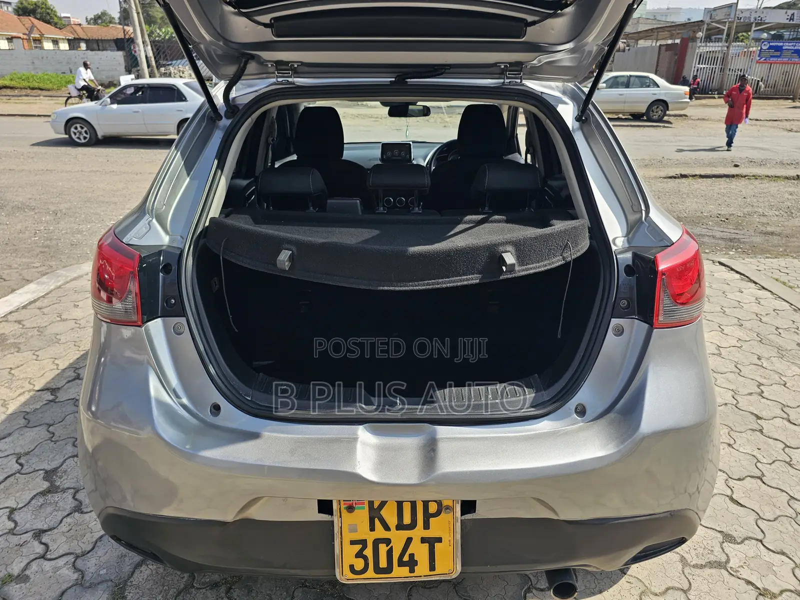 Mazda Demio 2016 Silver