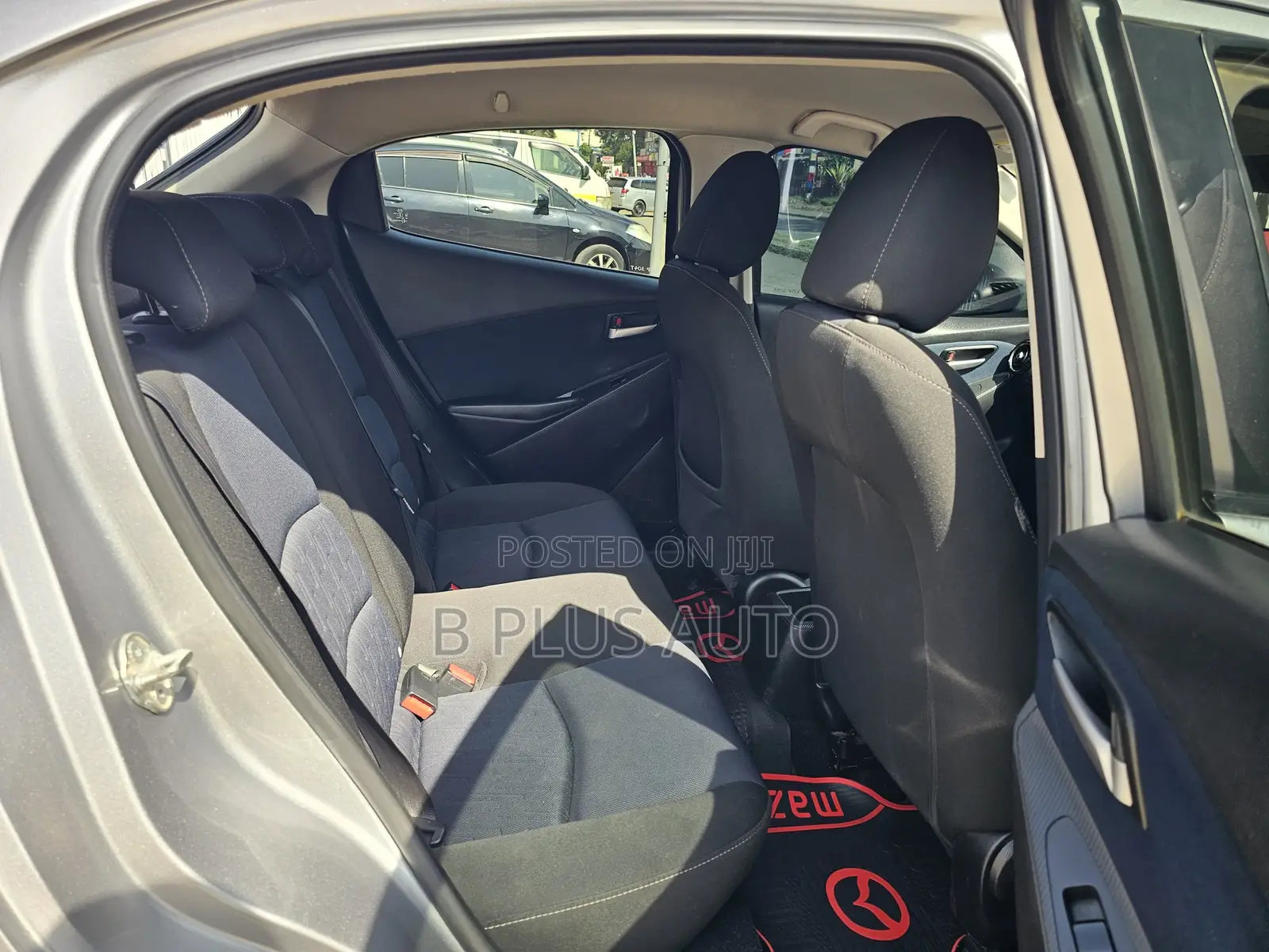 Mazda Demio 2016 Silver