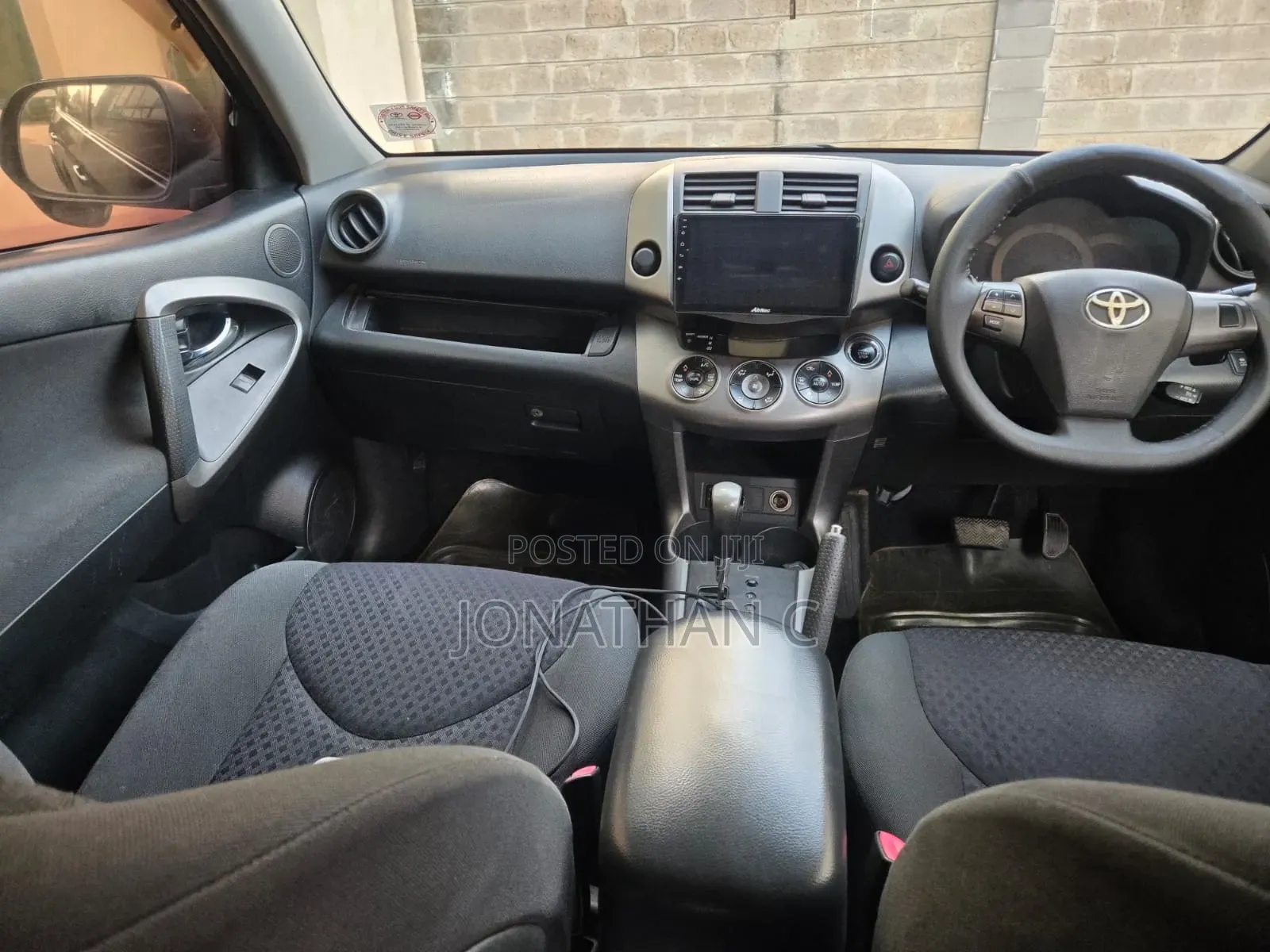 Toyota Vanguard 2012 Black