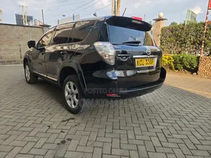 Toyota Vanguard 2012 Black