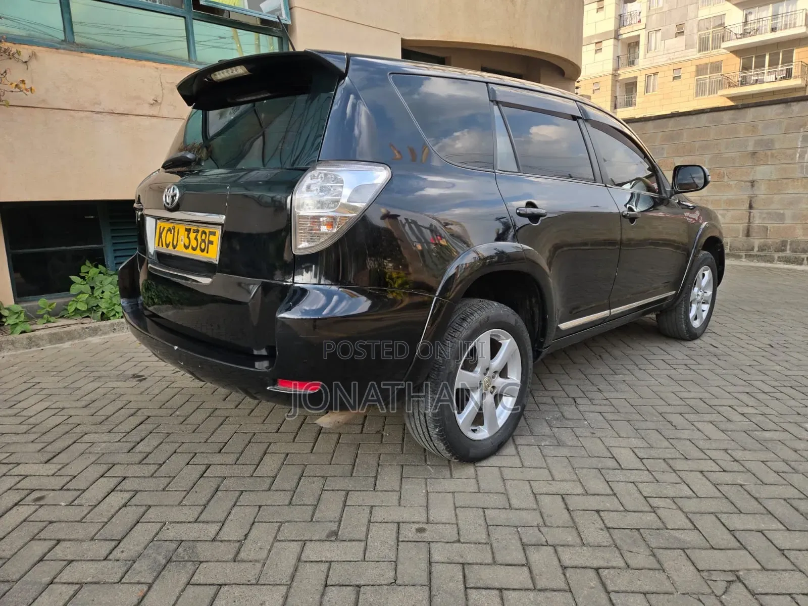 Toyota Vanguard 2012 Black