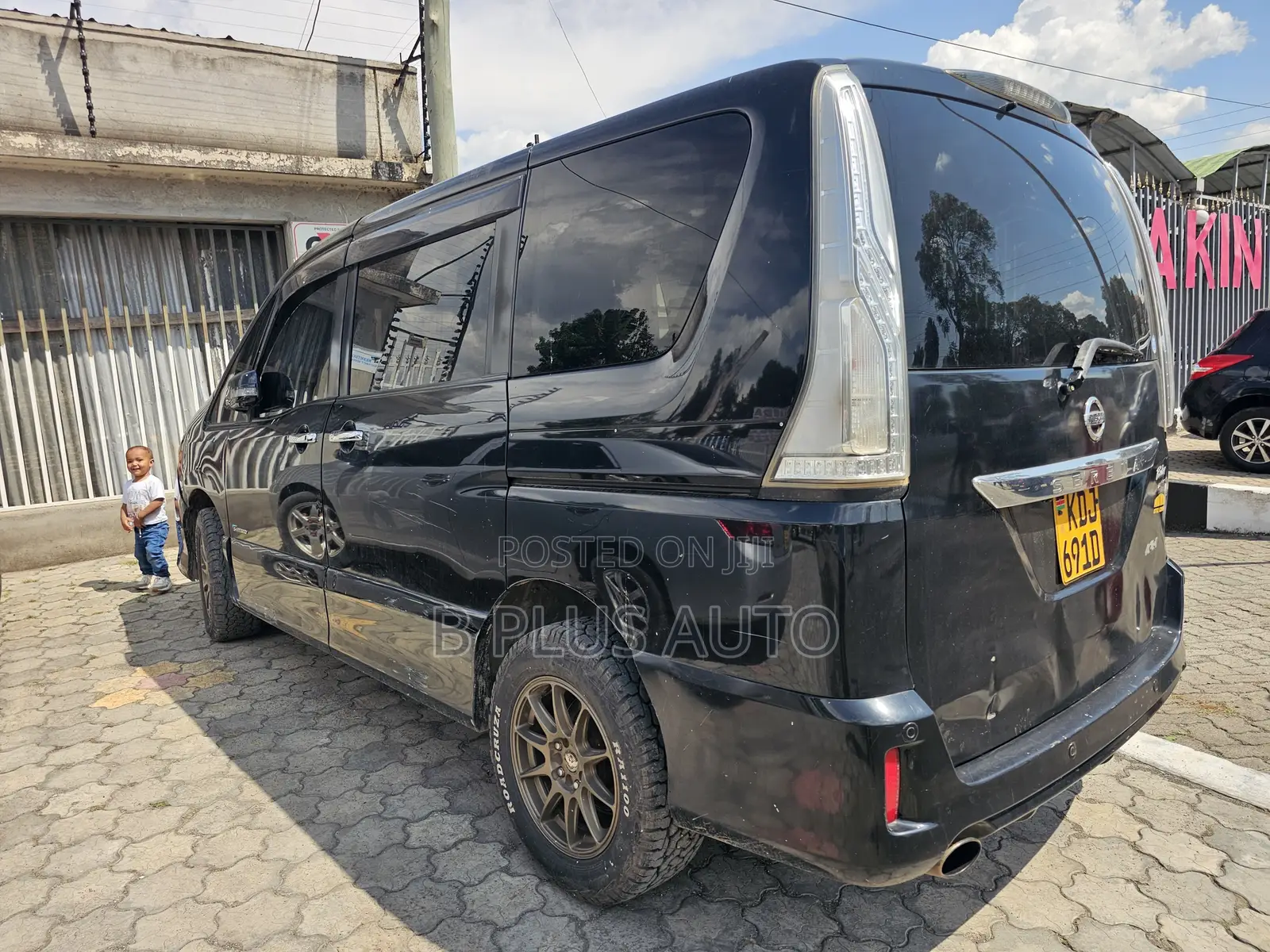 Nissan Serena 2014 Black