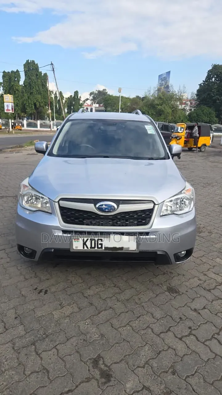 Subaru Forester 2015 Silver