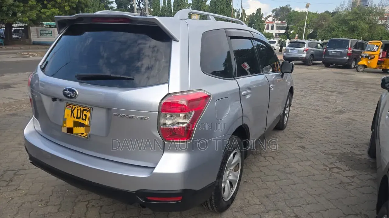 Subaru Forester 2015 Silver