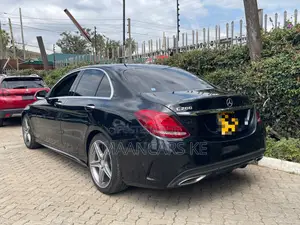 Mercedes-Benz C200 2015 Black