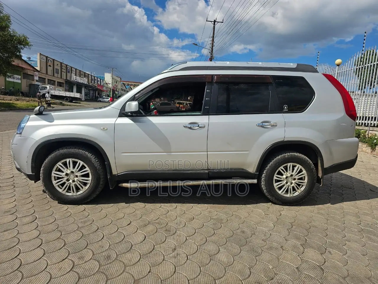 Nissan X-Trail 2012 Silver